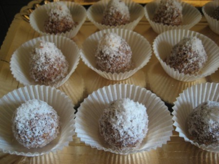 Ricetta Palline Di Castagne Ricoperte Di Nutella – Dessert