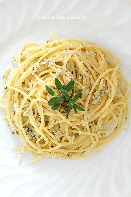Ricetta Spaghetti Al Rosmarino E Pinoli – Primo