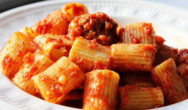 Ricetta Rigatoni Con Polpettine – Primo