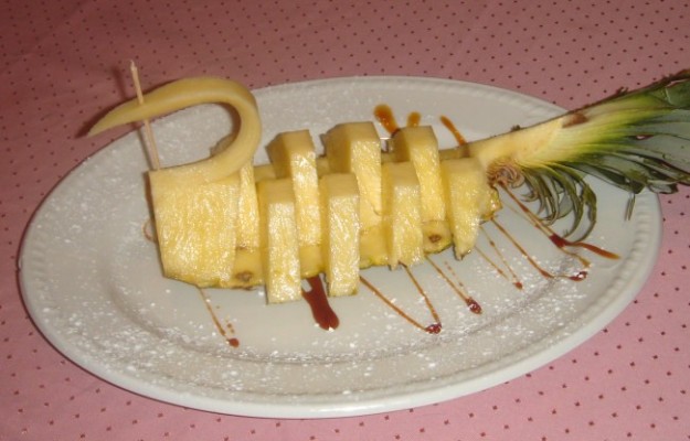 Ricetta Ananas Con La Frutta (2) – Dessert