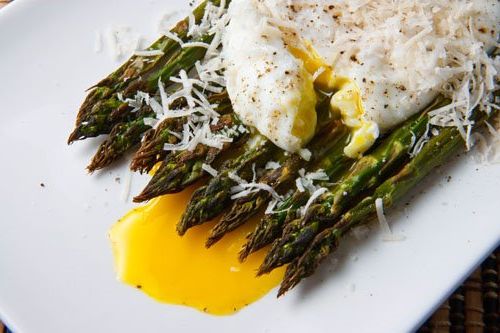Ricetta Asparagi Con Uova E Pecorino Romano – Contorno