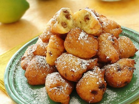 Ricetta Frittelle All’uvetta – Dessert