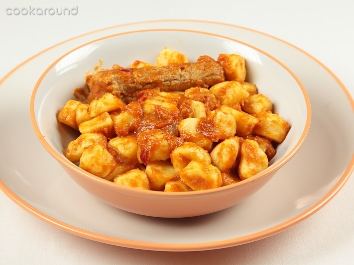 Ricetta Gnocchi Di Patate Con Punte Di Maiale – Primo