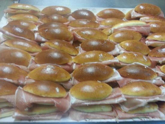 Ricetta Mini Brioche Al Prosciutto – Dessert