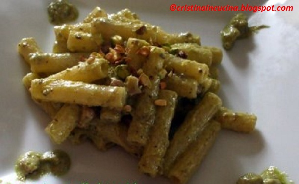 Ricetta Farfalle Con Pistacchi E Pancetta – Primo