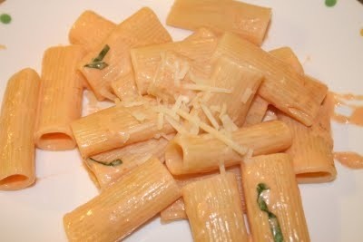 Ricetta Maccheroni In Salsa Rosa – Primo