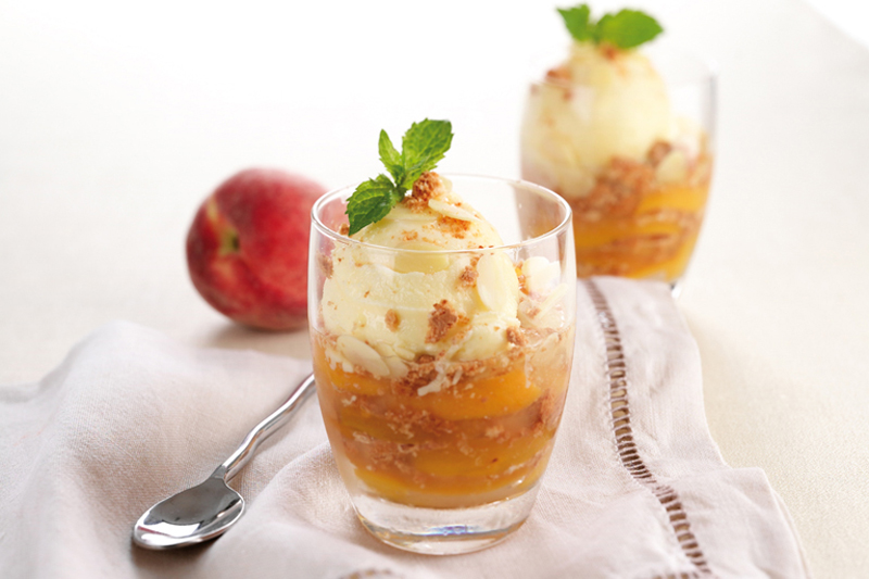 Ricetta Pesche Allo Sciroppo Con Gelato All’amaretto – Dessert