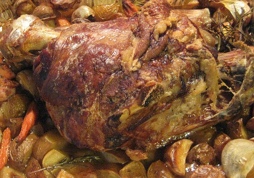 Ricetta Cosciotto Di Capretto Con Rosmarino E Patate – Carne