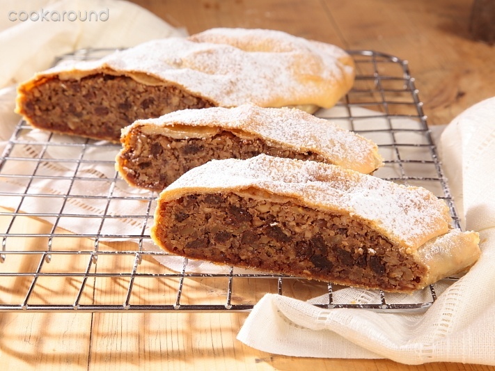 Ricetta Strudel Con Ripieno Di Frutta (2) – Dessert