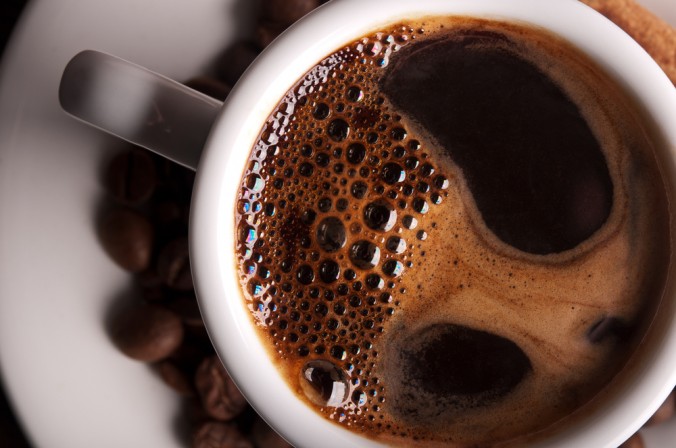 Bere molto caffè aiuta a perdere peso?