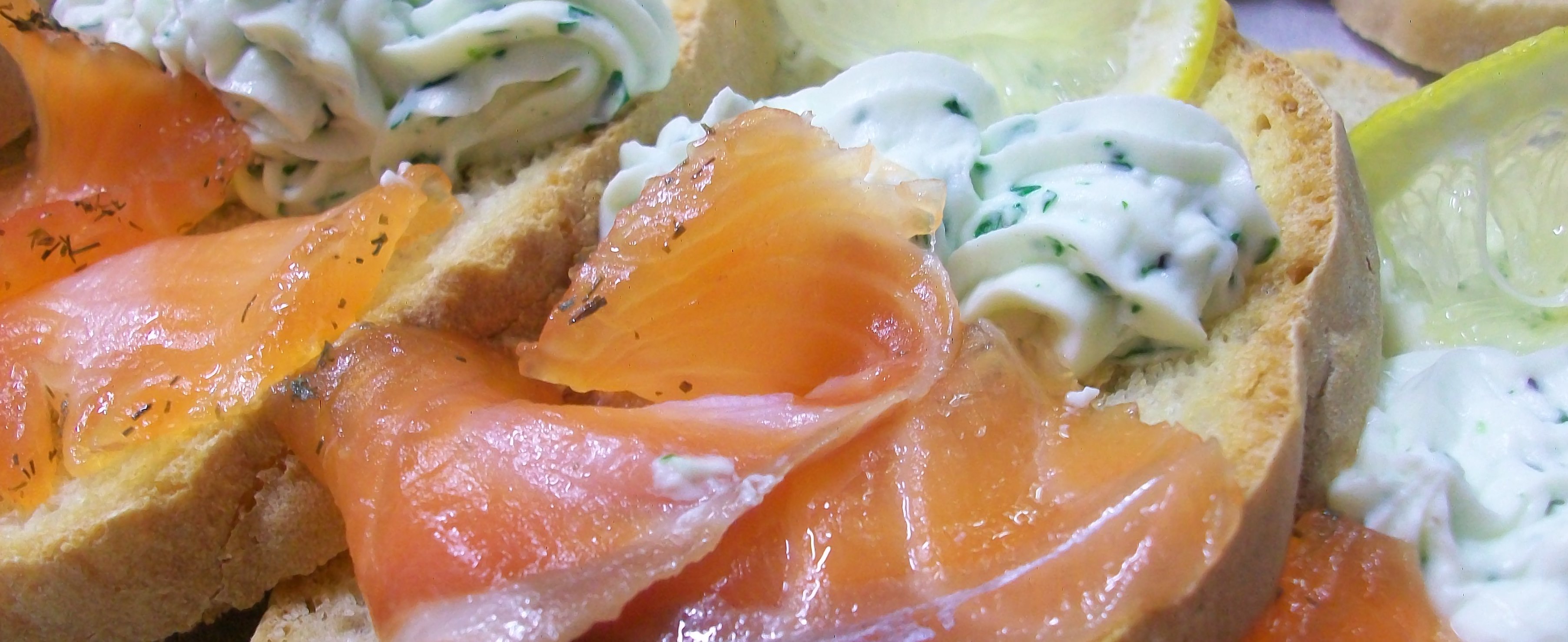 Ricetta crostini salmone marinato