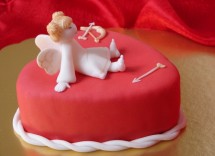 Cinque decorazioni per torte San Valentino