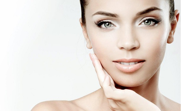 Come migliorare la pelle zona T del viso