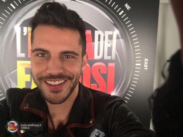 selfie di andrea montovoli