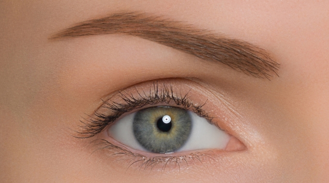 Quale colore hennè per tingere sopracciglia bionde