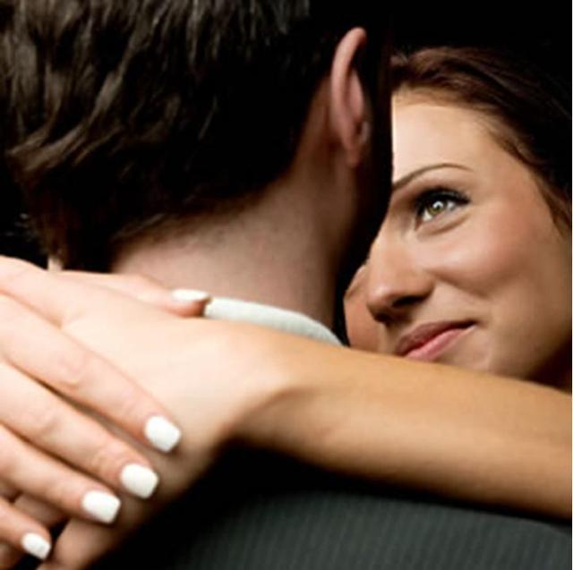 9829eugostandodele sandhira 13878764658830