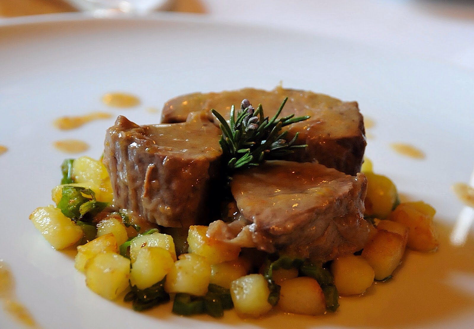 Stinco di vitello alla birra