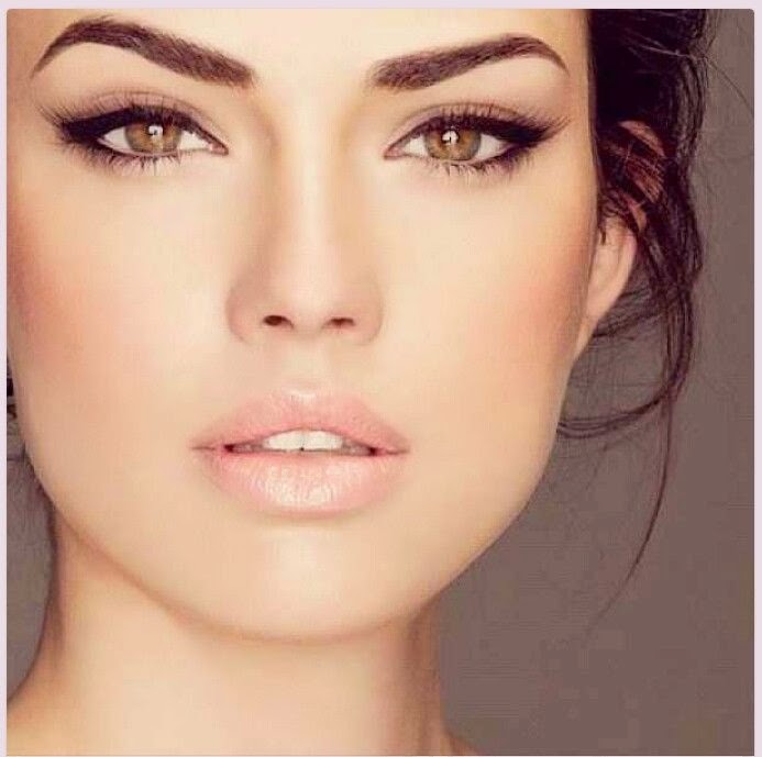 rossetto nude trucco