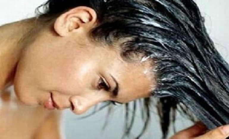 Quante volte lavare i capelli per non rovinarli?