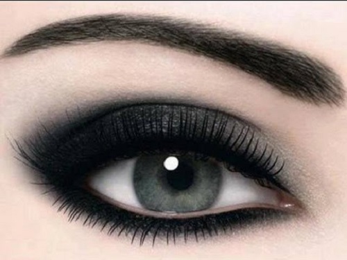 smokey eyes