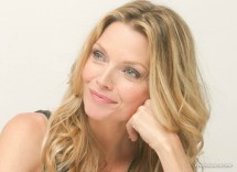 Michelle Pfeiffer michelle pfeiffer 31140502 1024 768