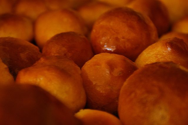 Quante calorie contiene il babà al rhum