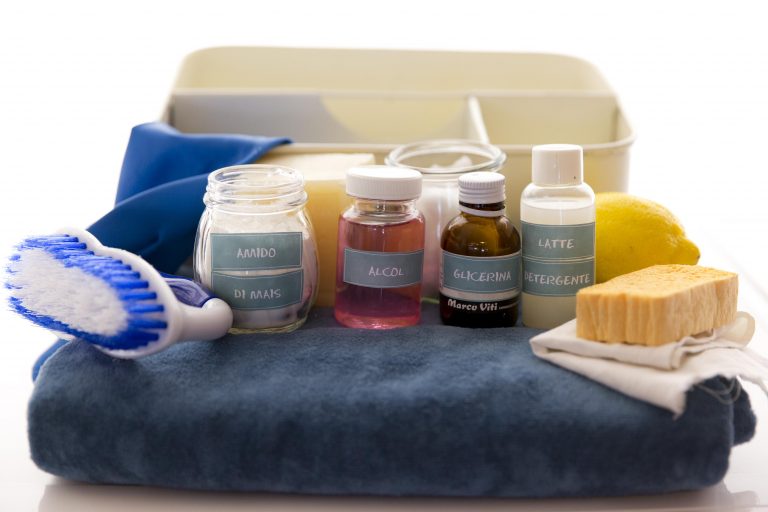 come togliere resina abiti seta