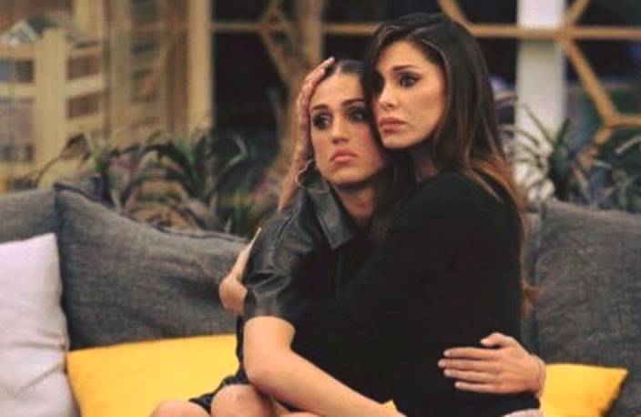 belen rodriguez scrive sms