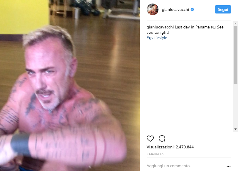 Gianluca vacchi addominali top