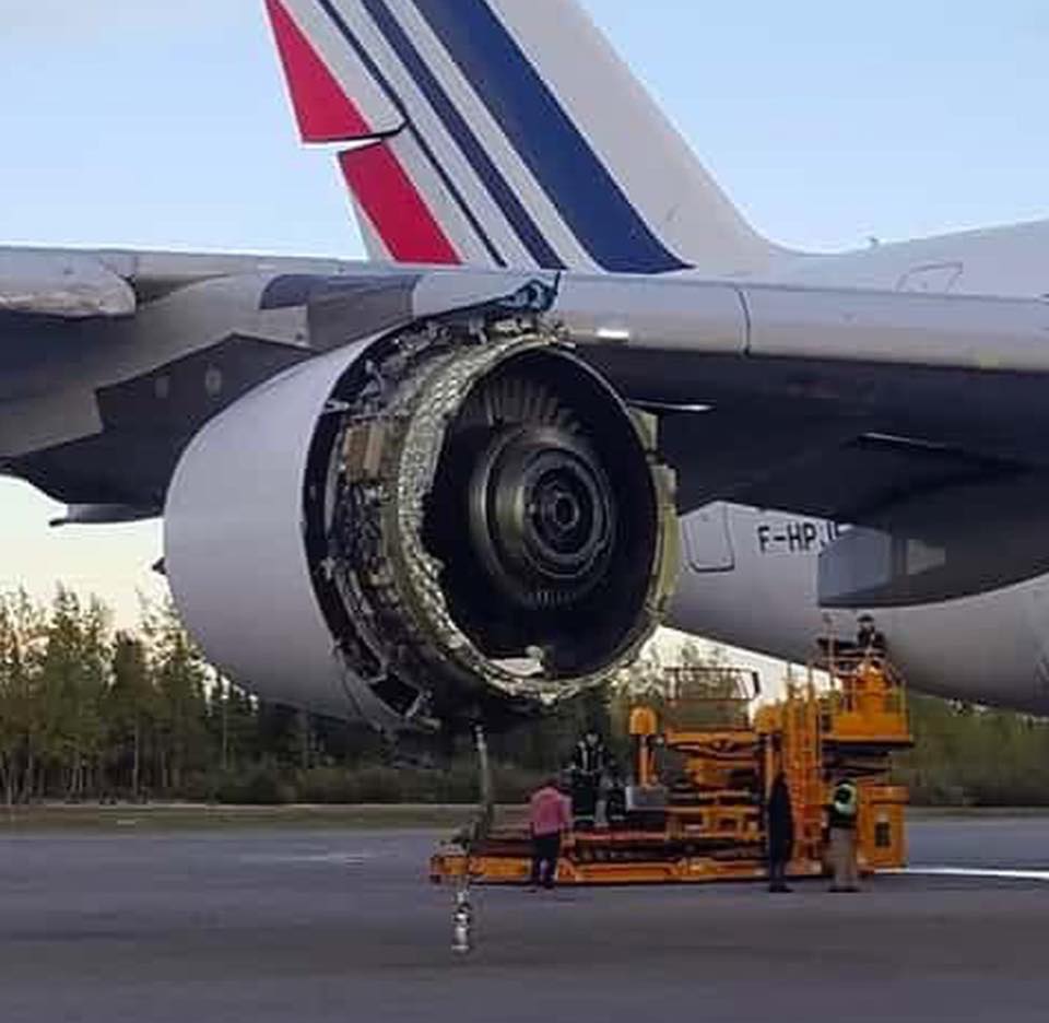 L'aereo preso dalla figlia di Kurt Cobain