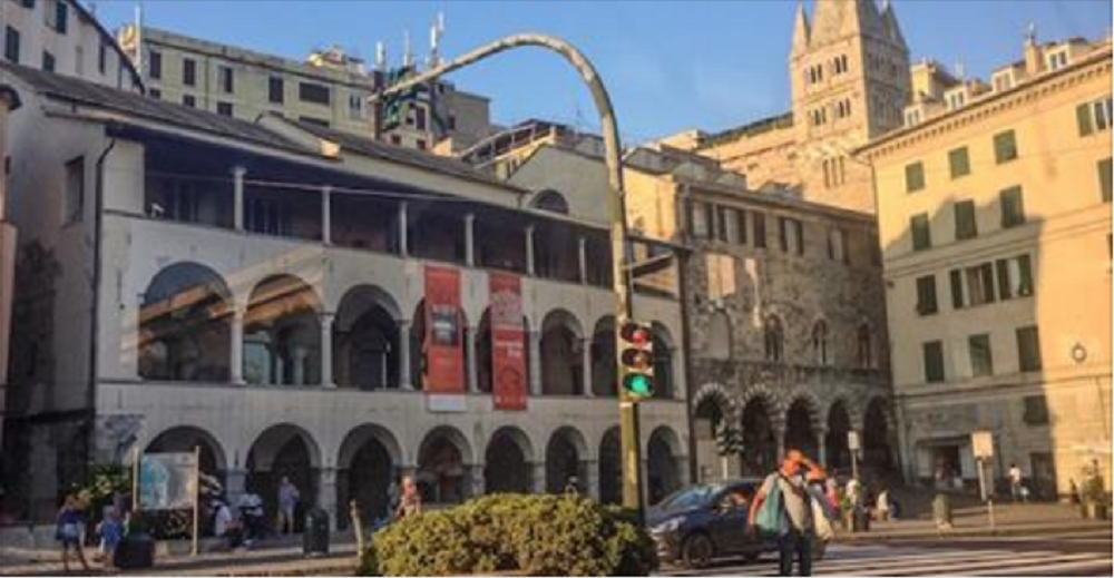 Bimbo telefona ai Carabinieri: "Aiuto, mia mamma &egrave; ubriaca"