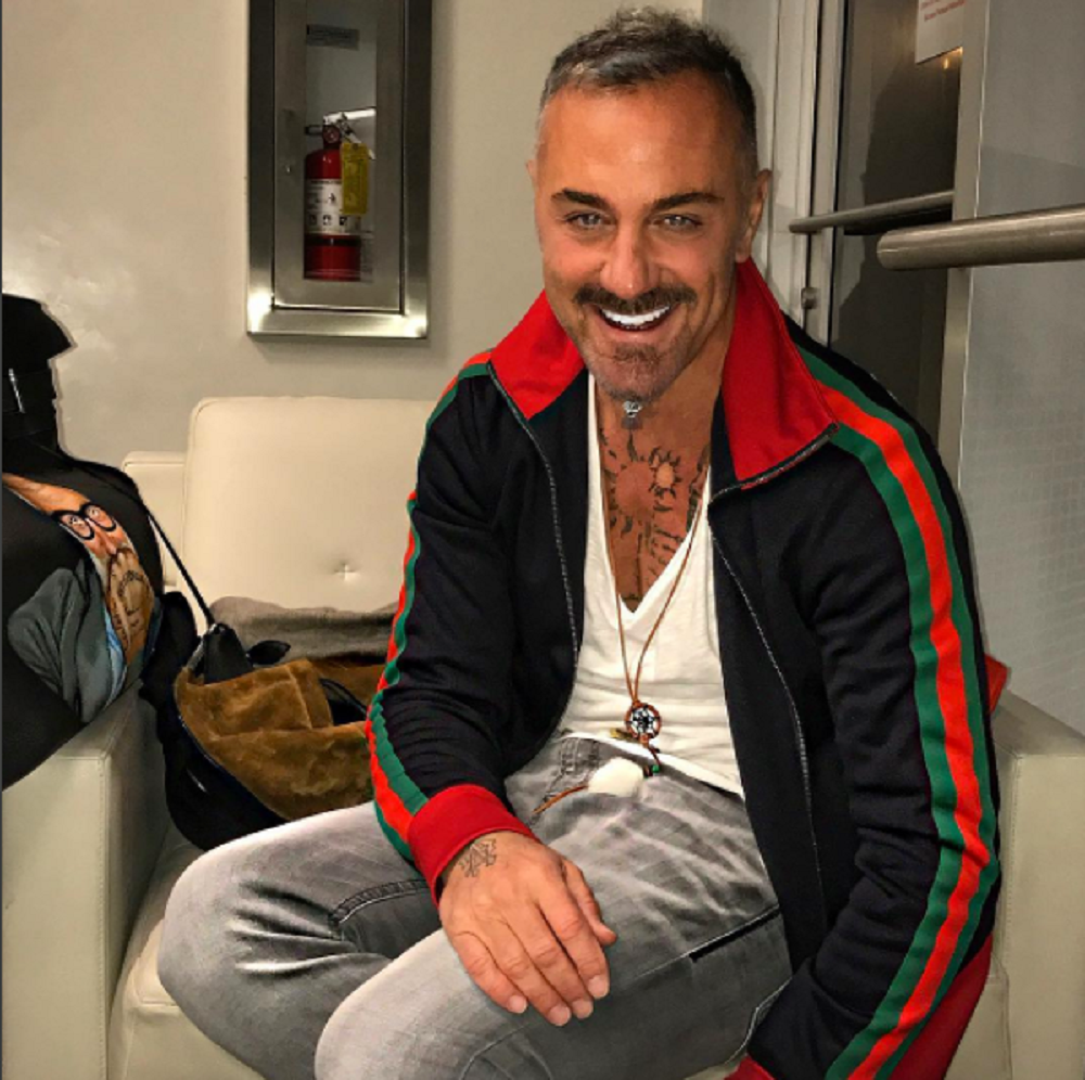 Gianluca Vacchi: su Instagram posta la foto del nuovo look, irriconoscibile