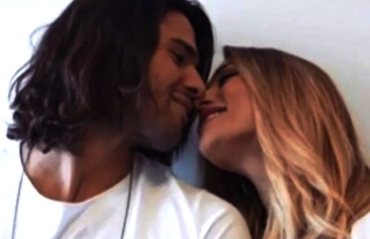 Soleil Sorge su Luca Onestini