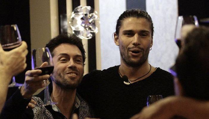 Luca Onestini scherzo a Tonon