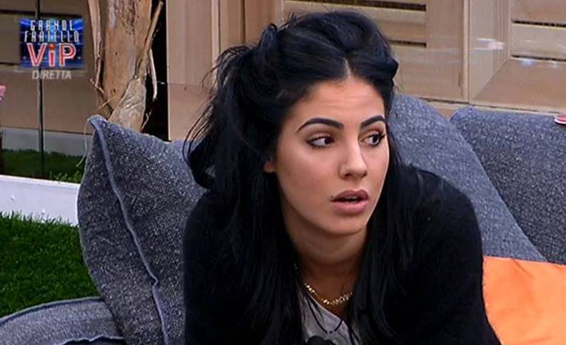 giulia de lellis parla di 50 sfumature