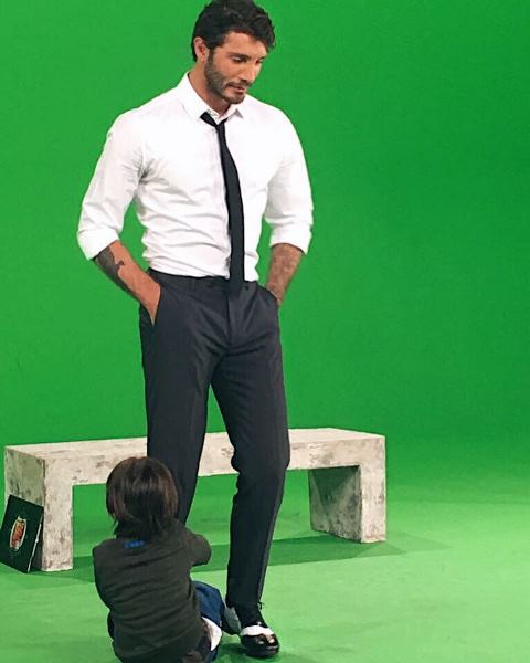 Santiago e il pap&agrave; sempre assieme, anche quando pap&agrave; lavora