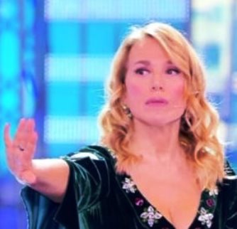 La D'Urso già attaccata dagli haters