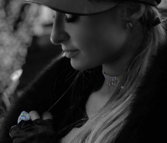 Paris Hilton si sposa