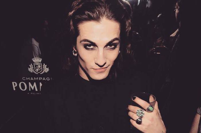 Tatuaggio blasfemo per Damiano dei Maneskin: scoppia l’ira