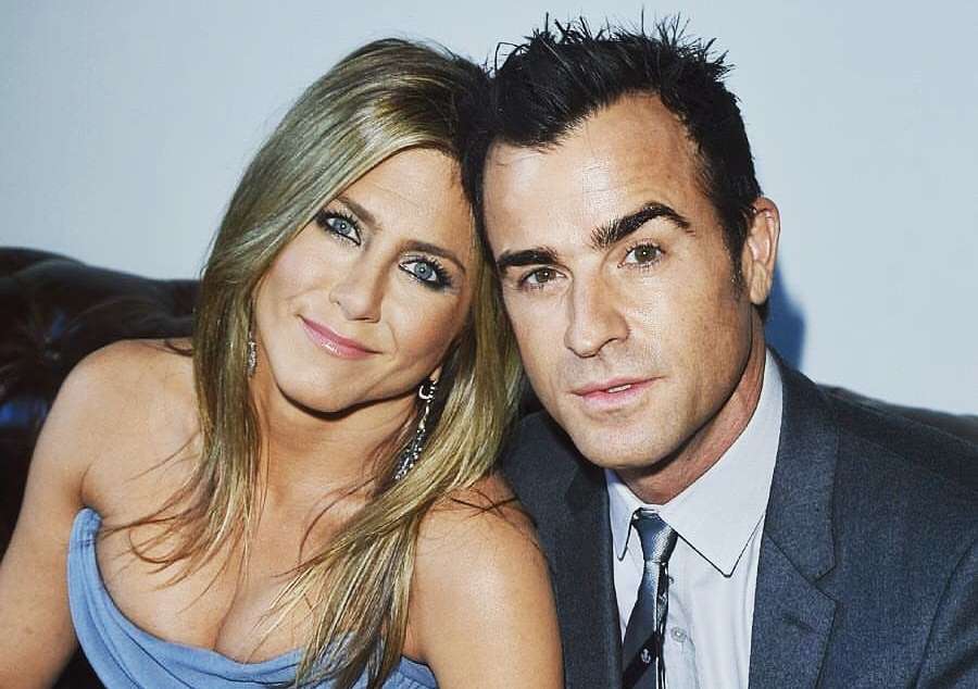 Jennifer Aniston divorzia