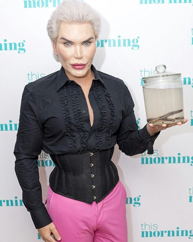 Angelo Sanzio contro Rodrigo Alves