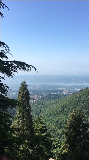 Colline davanti al balcone