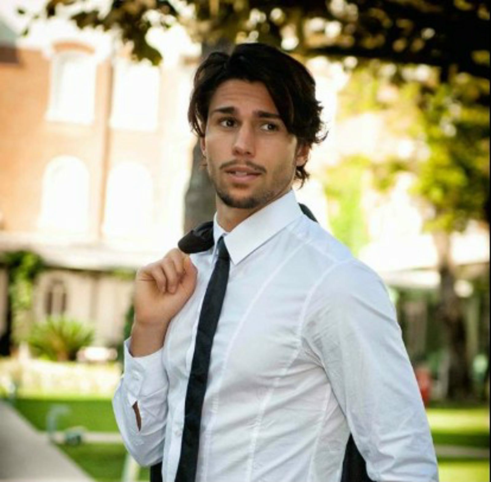 Luca Onestini17 1600x2077