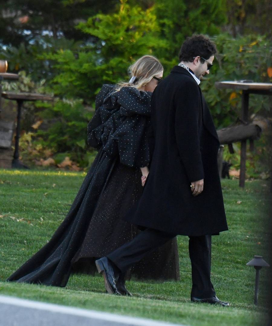 Ashley Olsen wedding dress