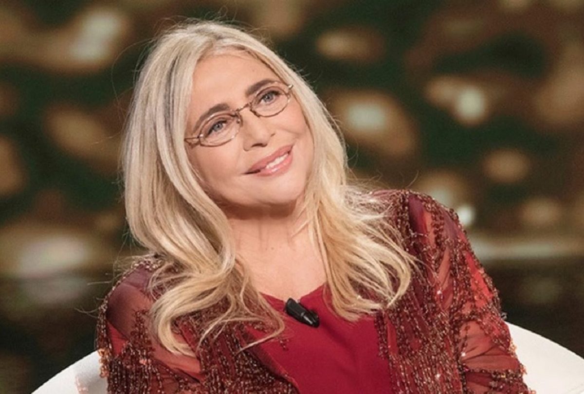 Mara Venier: il look per la finale di Sanremo 2020 | Donne Magazine