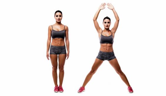 Esercizi cardio da fare a casa jumping jacks