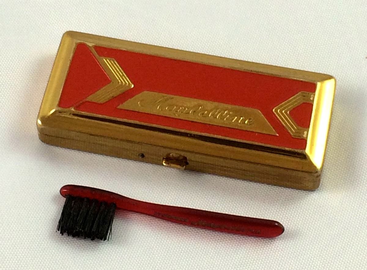 come &egrave; nato il mascara