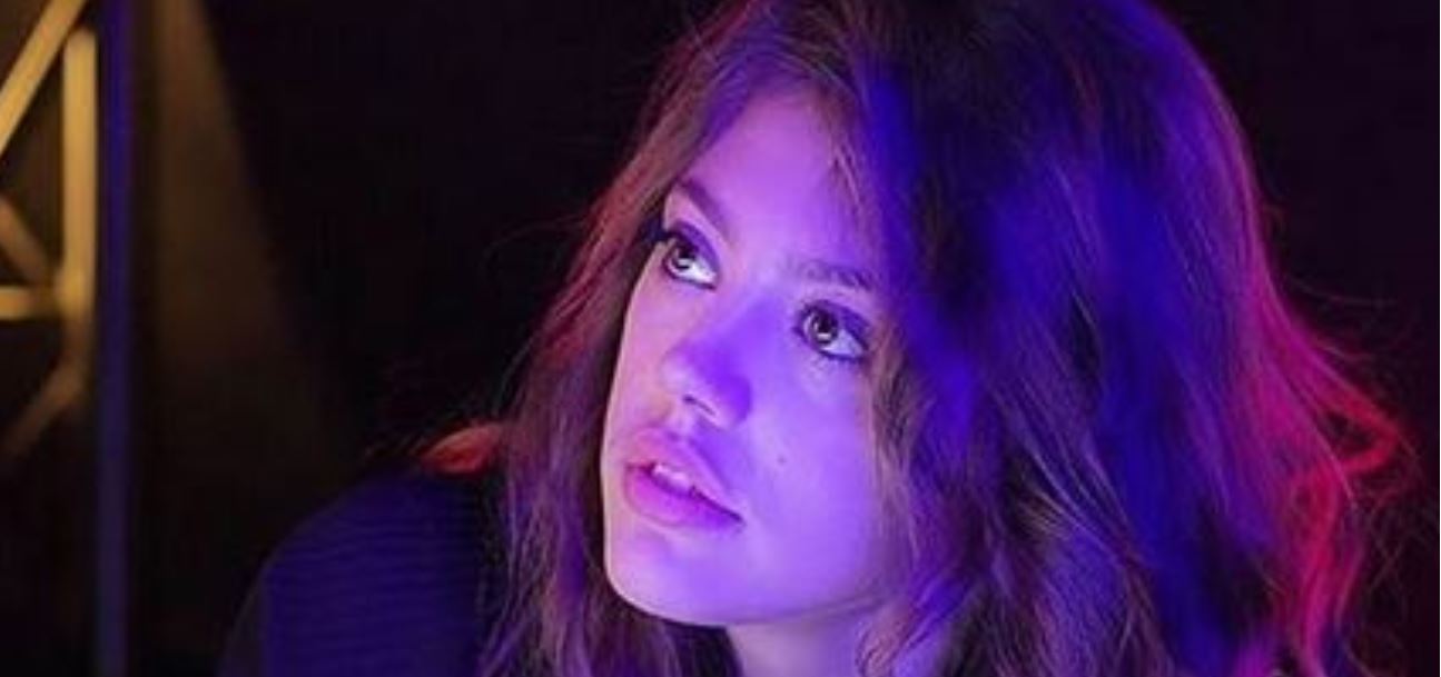 amici 19 talisa javier