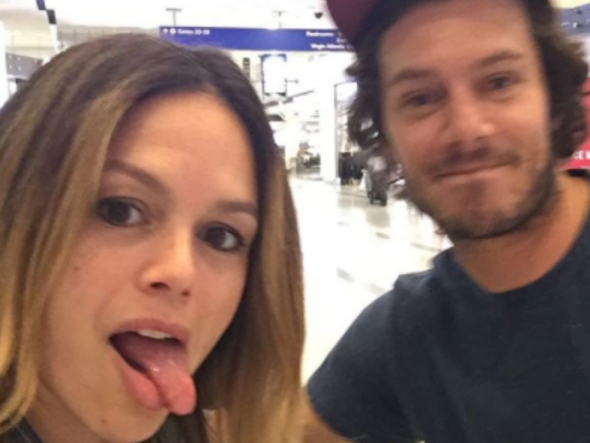 rachel bilson e adamy brody