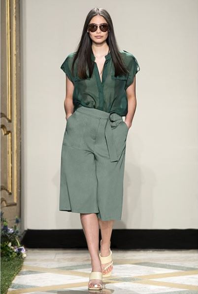 elena mir&ograve; pantaloni corti